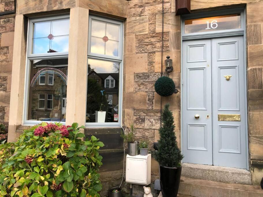 Traditional Apt Close To City Centre & Hampden Glasgow Exterior foto